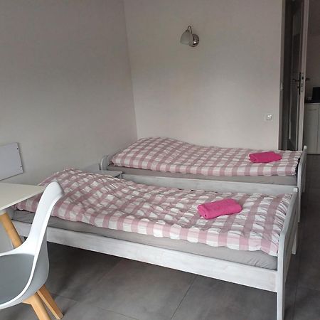Gosciniec Solan Hotel Jeleniow Ngoại thất bức ảnh