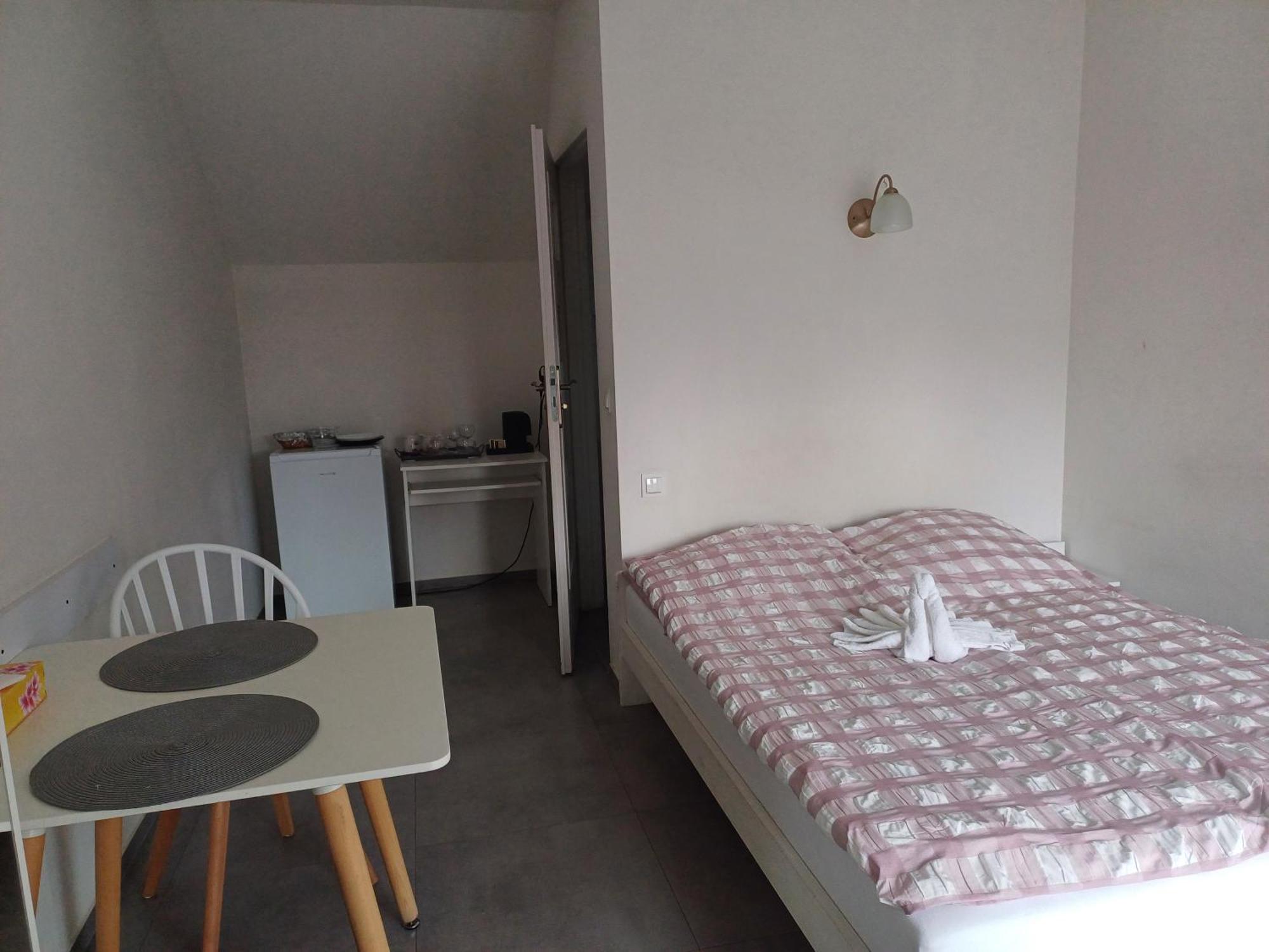 Gosciniec Solan Hotel Jeleniow Ngoại thất bức ảnh